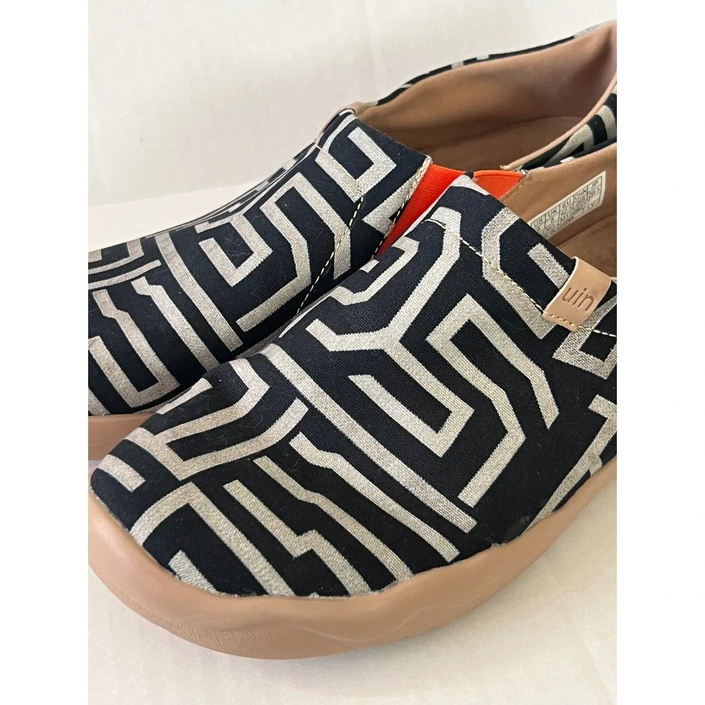 UIN Mens Maze Pattern Canvas Slip On Travel Shoes Black White M1109277 Size 9